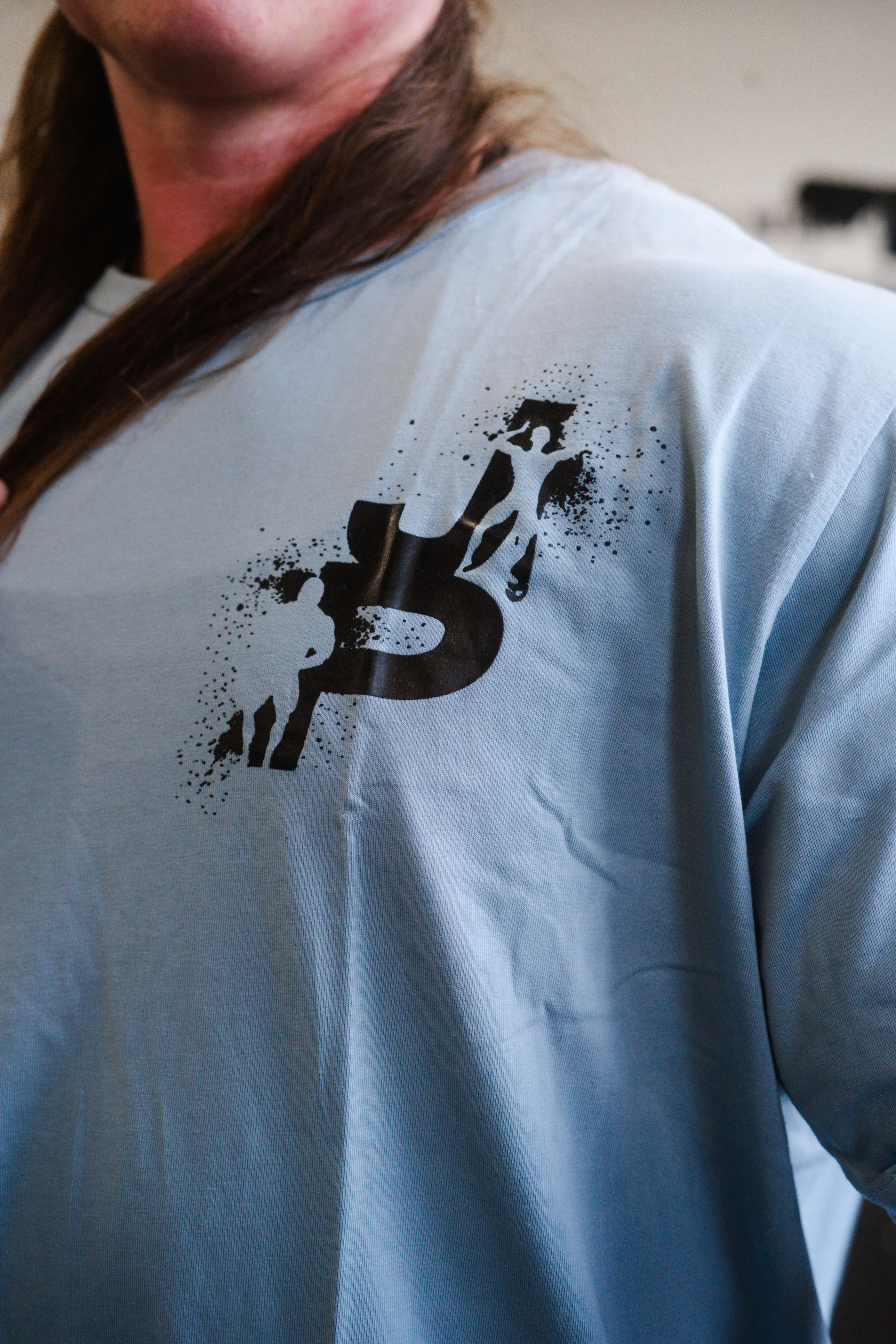 Circle Logo Tee in Grey - Image 3