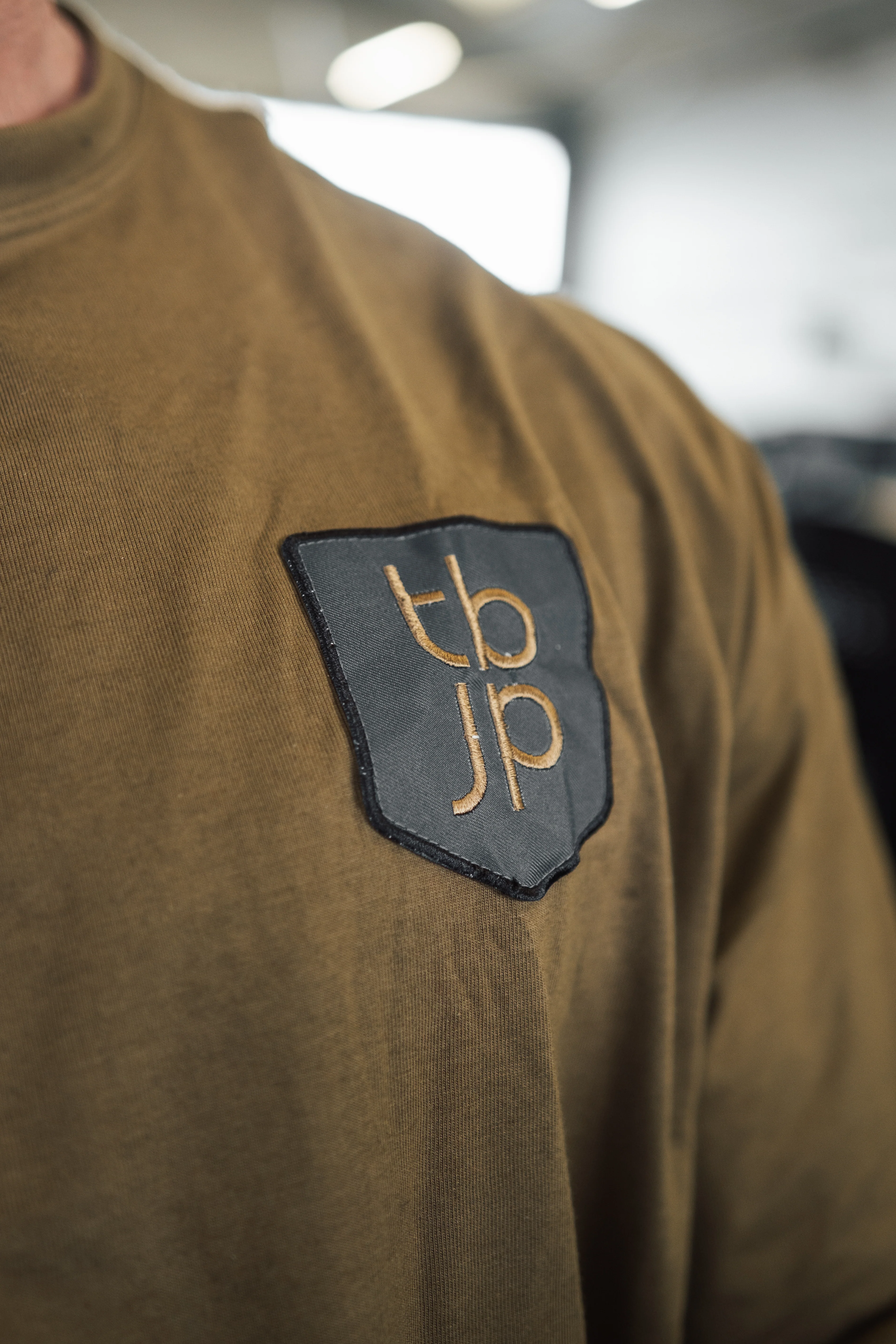 The Shield Tshirt in Olive - Image 4