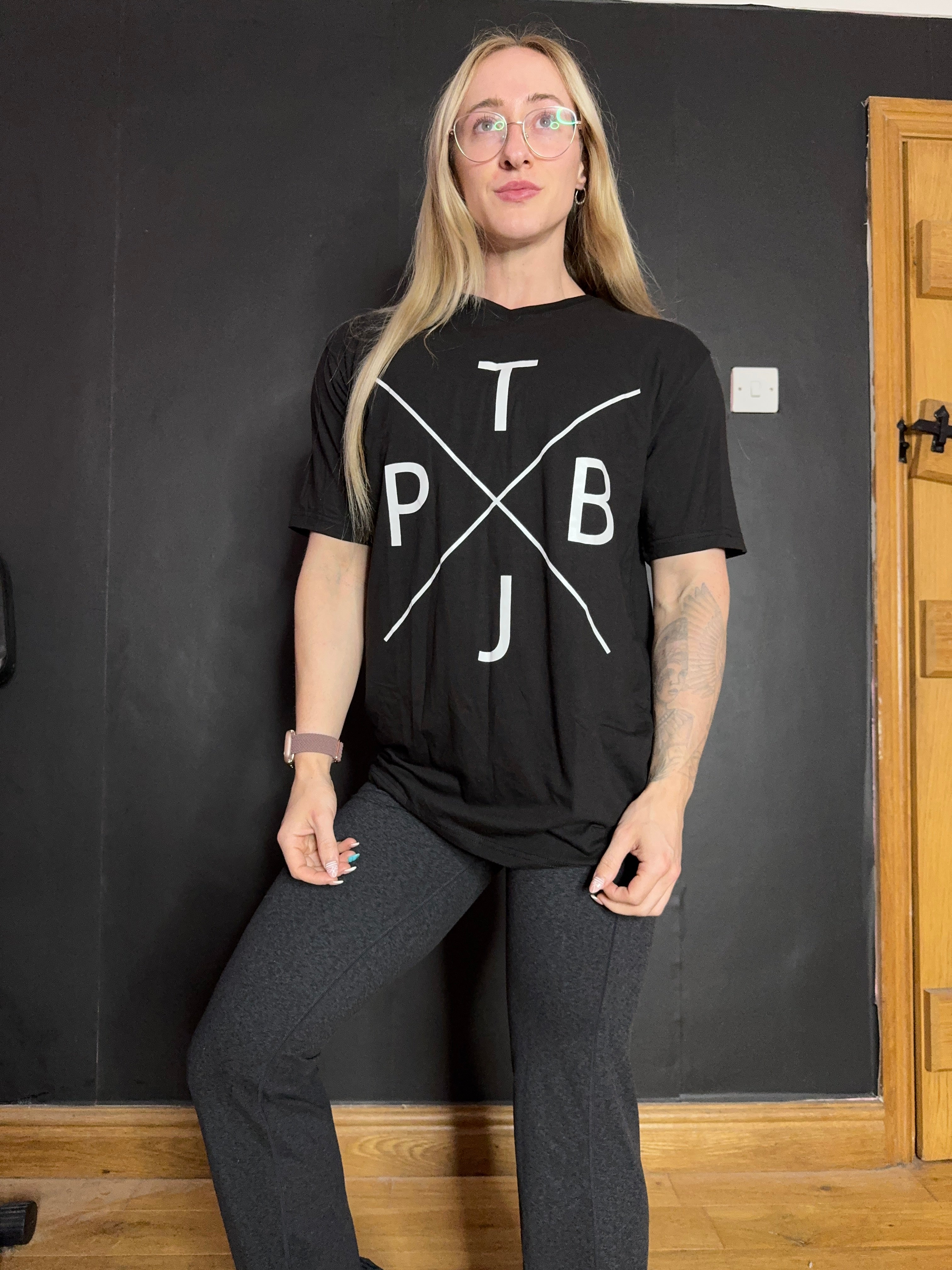 X Graphic Tshirt in Black - Image 2